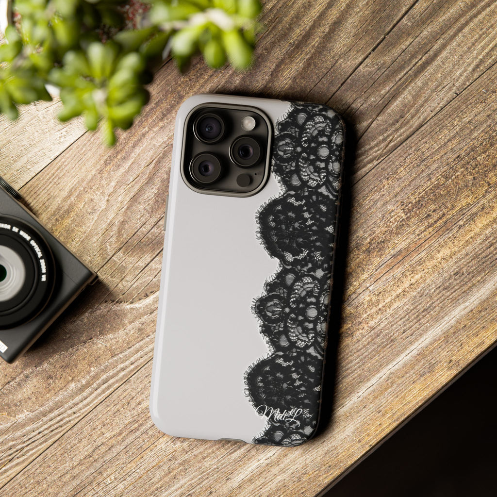 Lace | Black and White - Mare di Luna