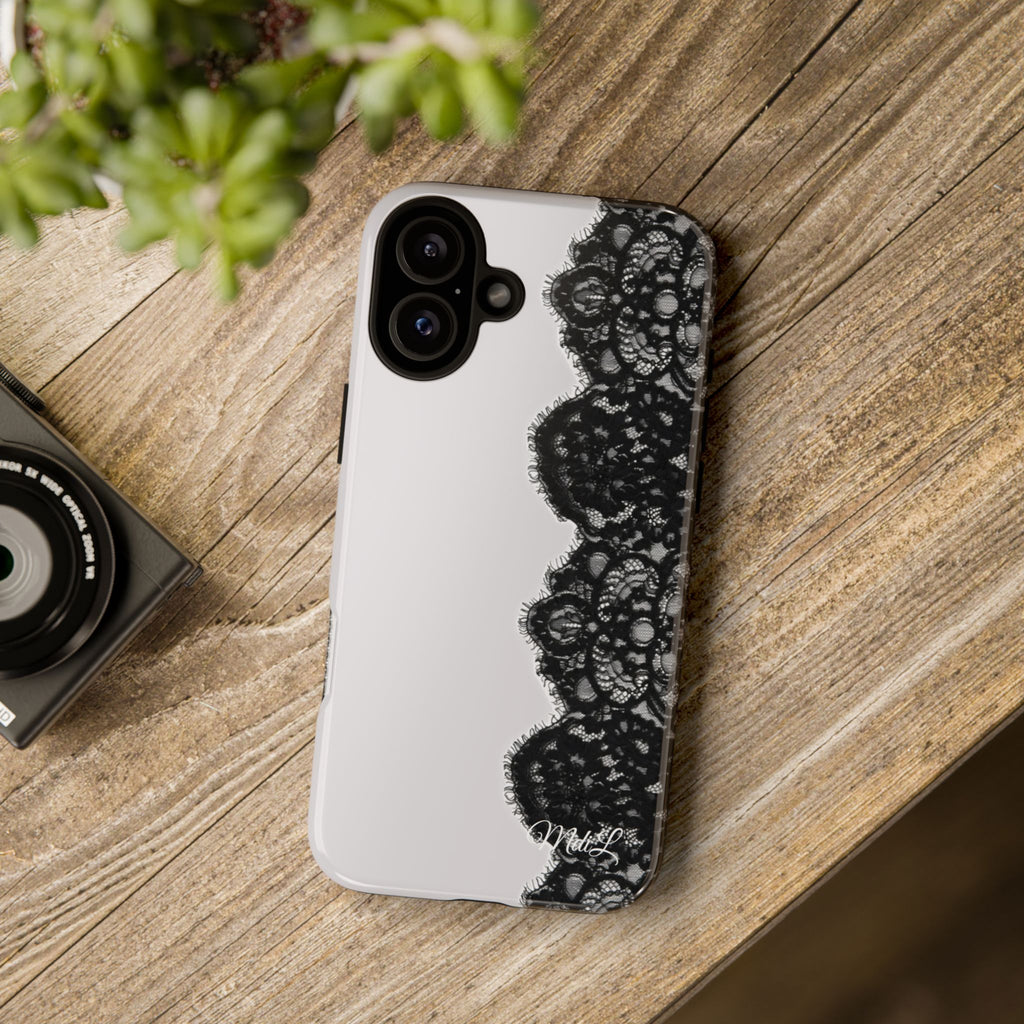 Lace | Black and White - Mare di Luna