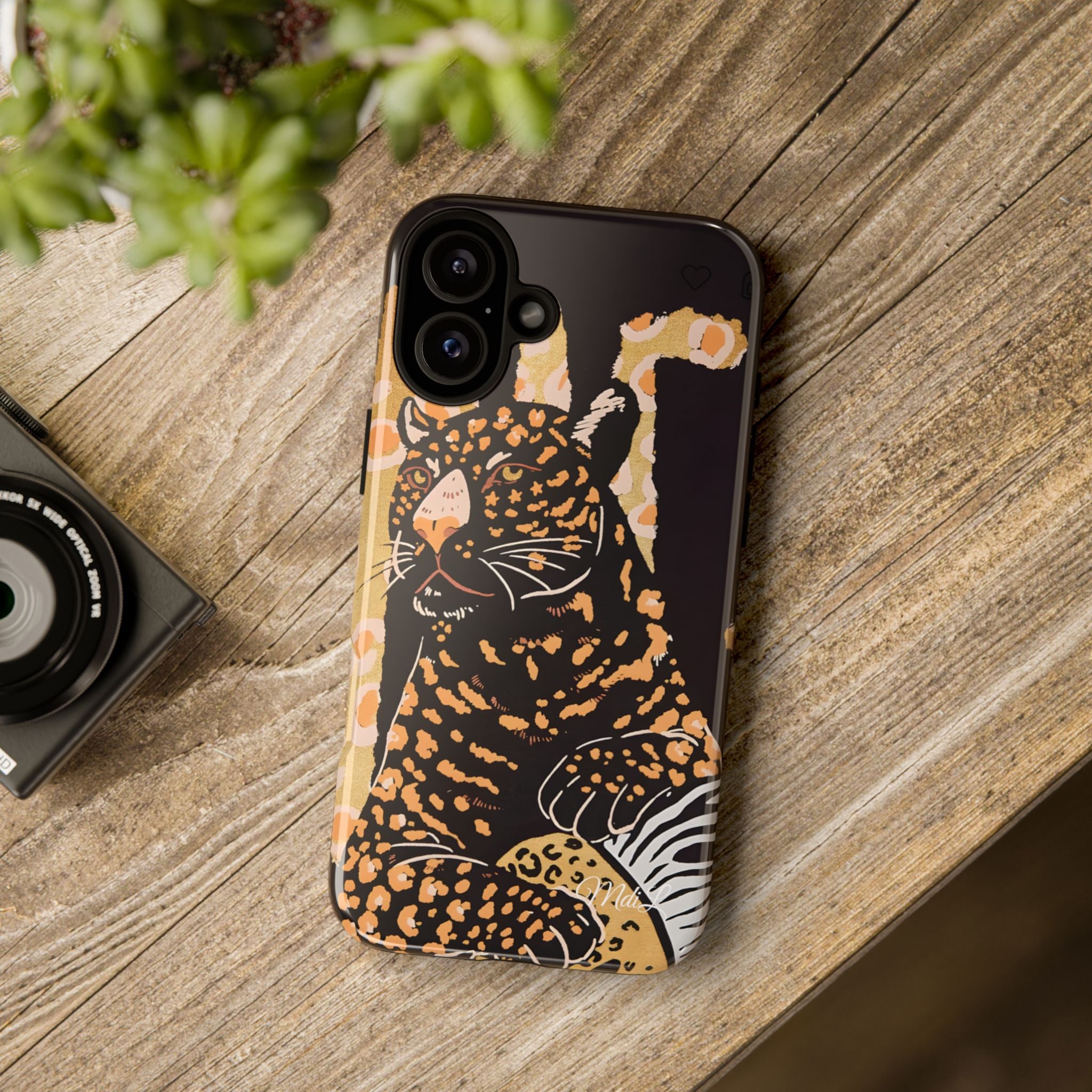 Artsy | Leopard - Mare di Luna