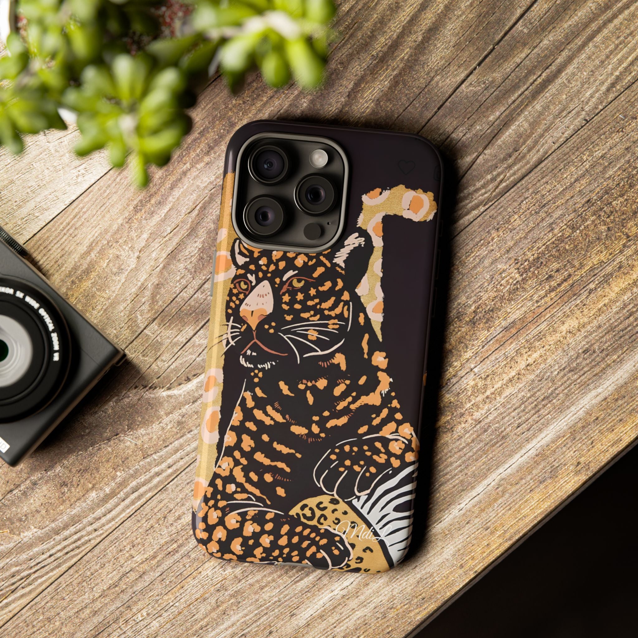 Artsy | Leopard - Mare di Luna