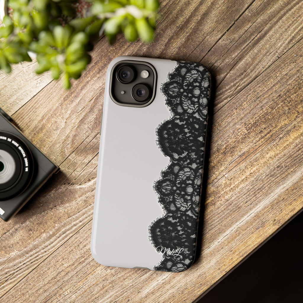 Lace | Black and White - Mare di Luna