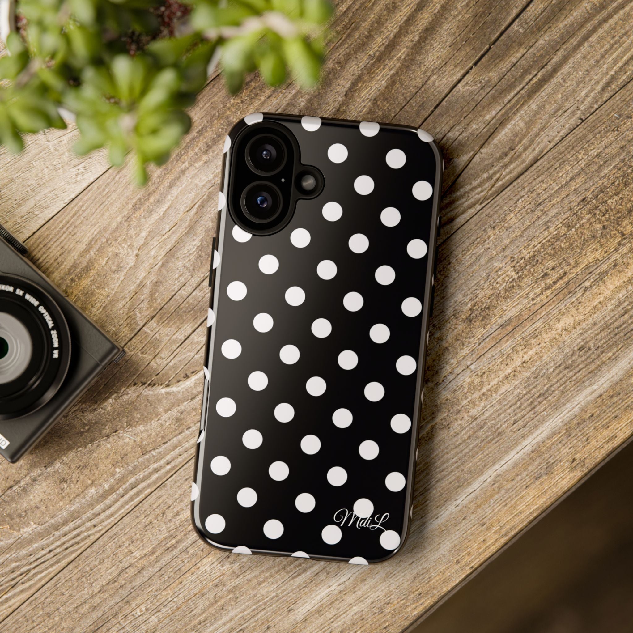 Polka Dots | White and Black - Mare di Luna